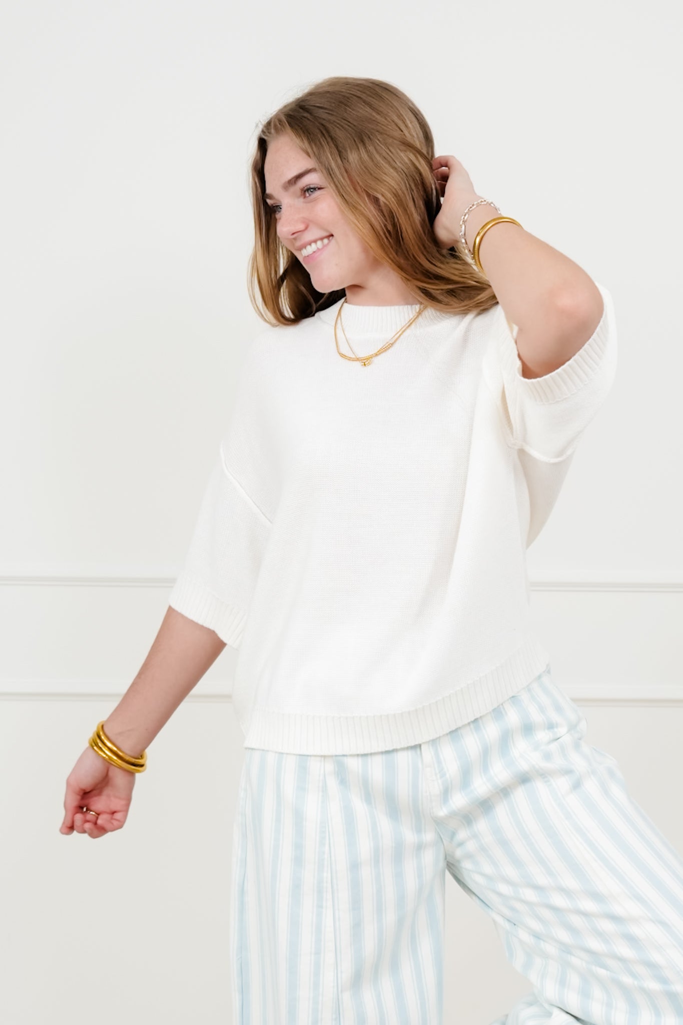 Textured Short Sleeve Round Neck Sweater Top