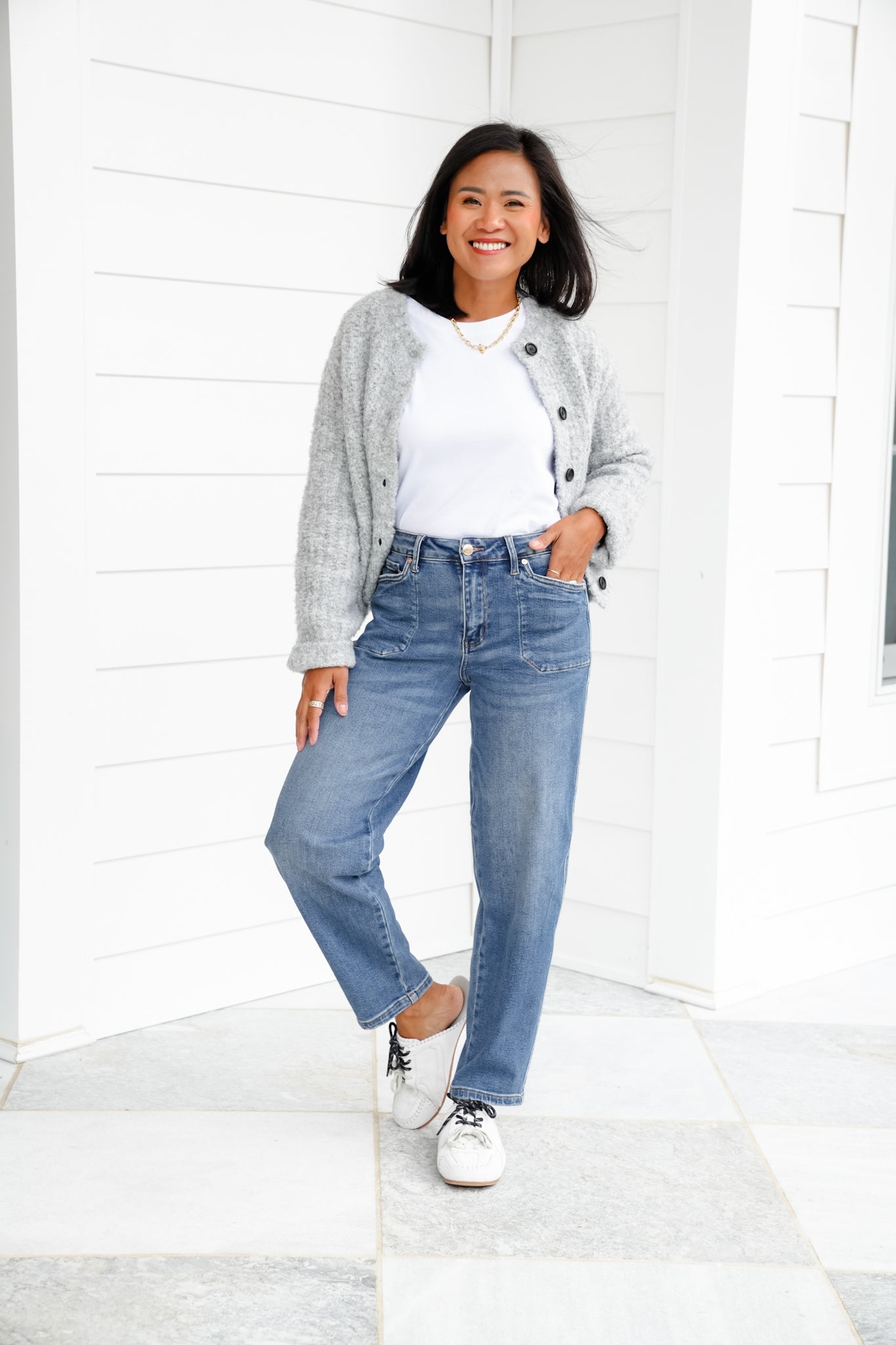 Judy Blue High Rise Medium Wash Soft Barrel Jeans with Square Pockets