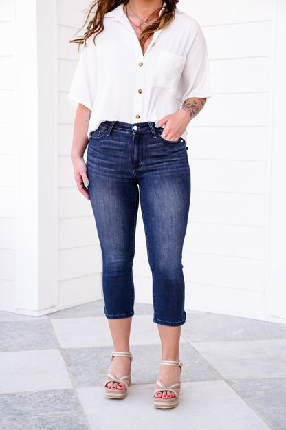 Judy Blue Mid Rise Dark Wash Capri With Side Slit