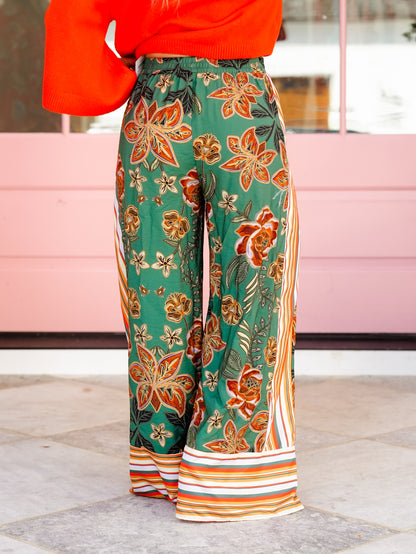Plus/Reg Floral & Border Print Elastic Waist Wide Leg Pants