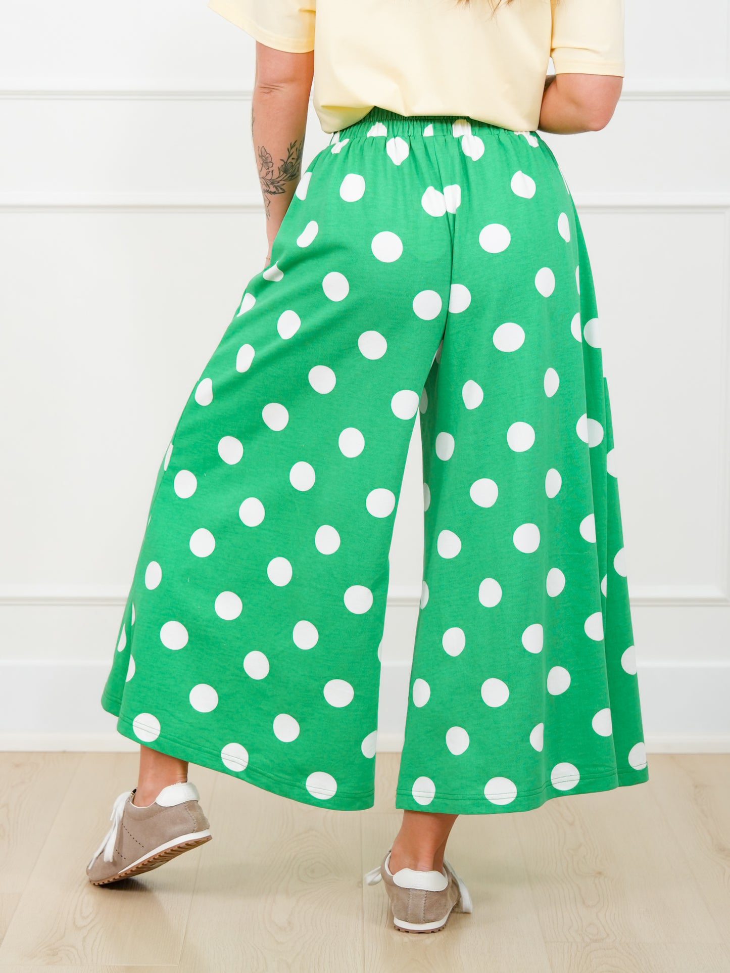 Plus/Reg Green Polka Dot Elastic Waist Wide Leg Pants