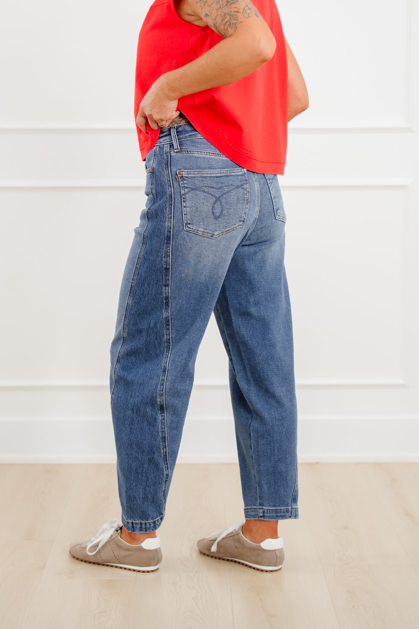 Judy Blue High Rise Medium Wash Rigid Magic Panel Barrel Jeans