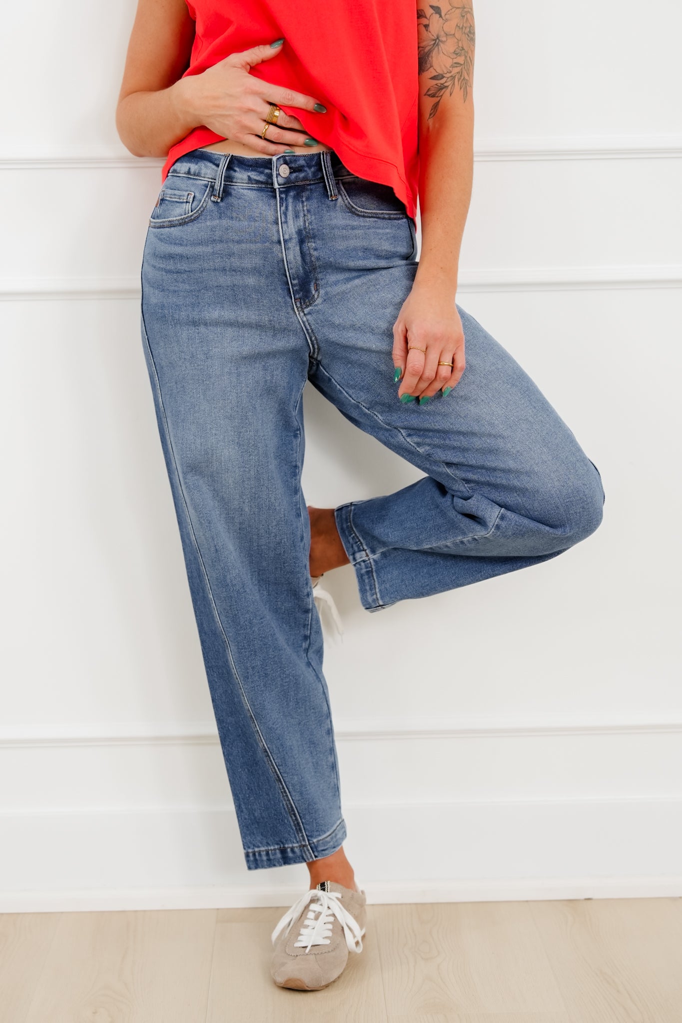 Judy Blue High Rise Medium Wash Rigid Magic Panel Barrel Jeans