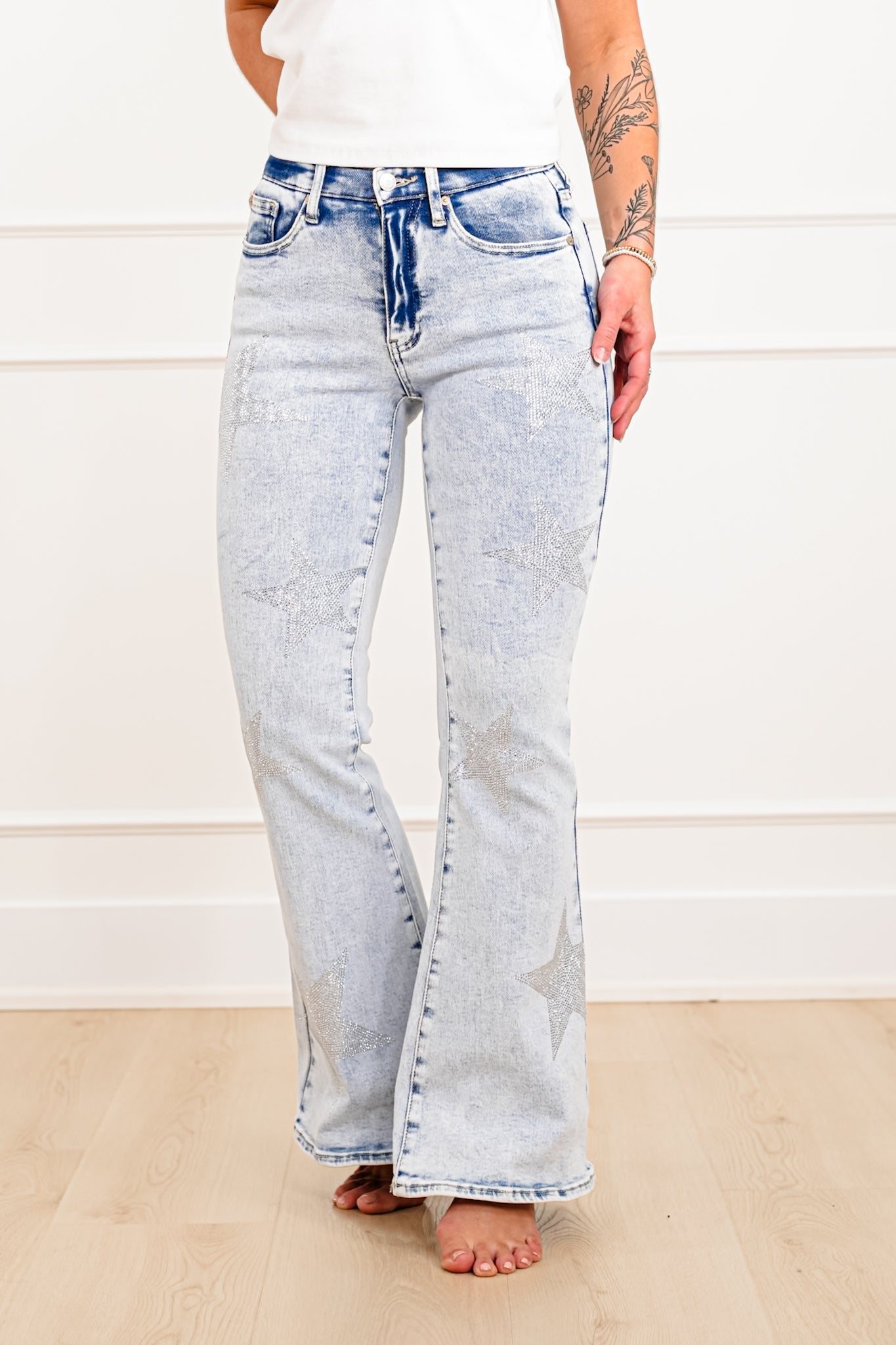 Saige Mid Rise Light Wash Tummy Control Star Flare Jeans