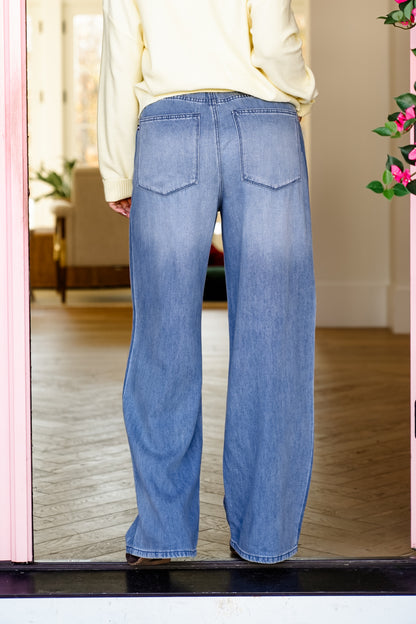 Judy Blue High Rise Medium Wash Wilhelmina Elastic Waistband with Side Panels