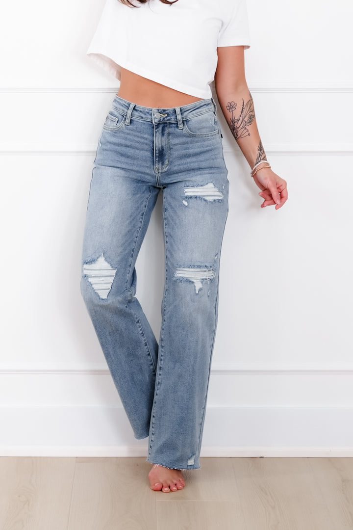 Judy Blue Mid Rise Light Wash 90's Straight Leg Jeans