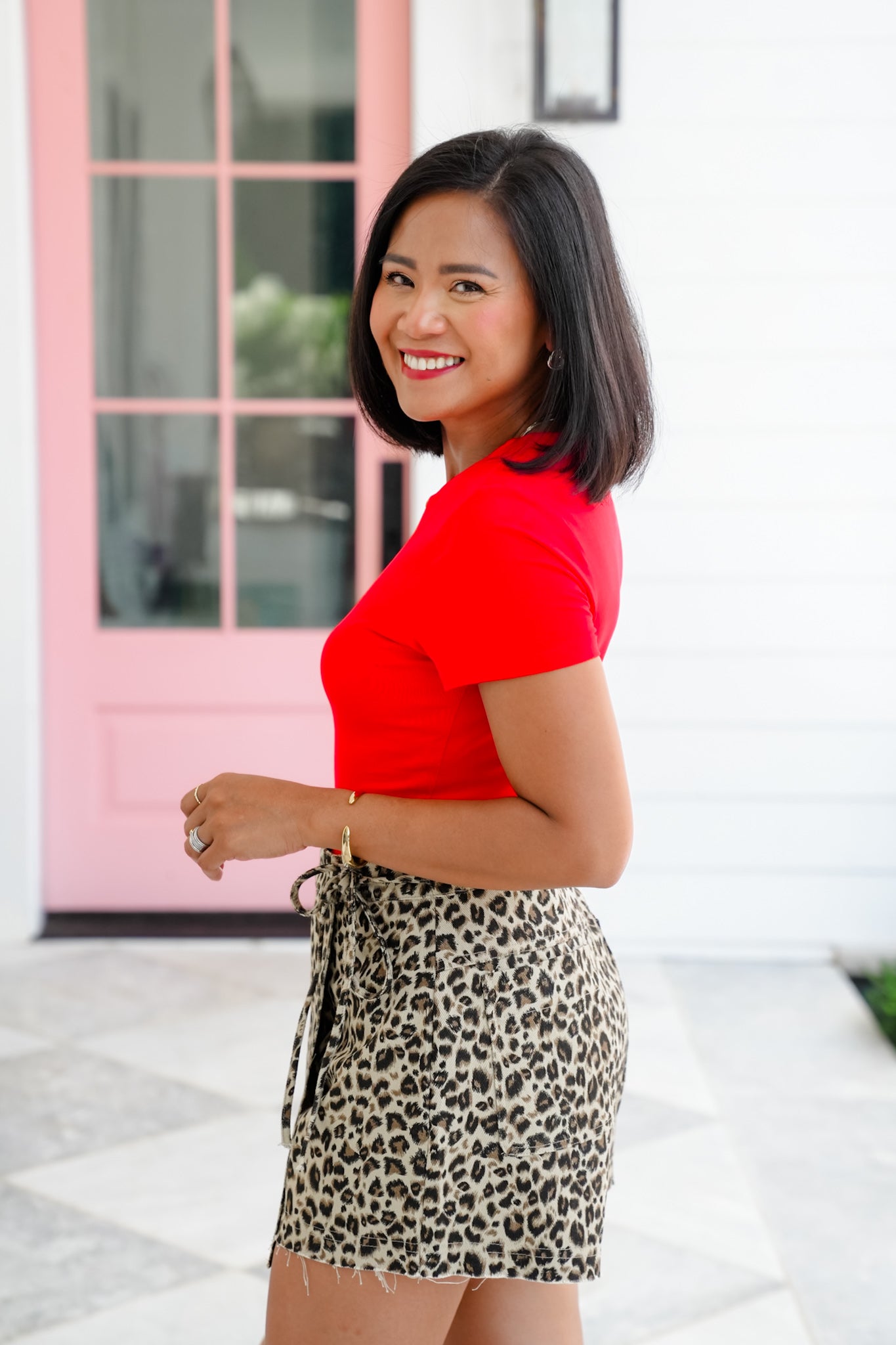 Solid Short Sleeve Round Neck Bodysuit
