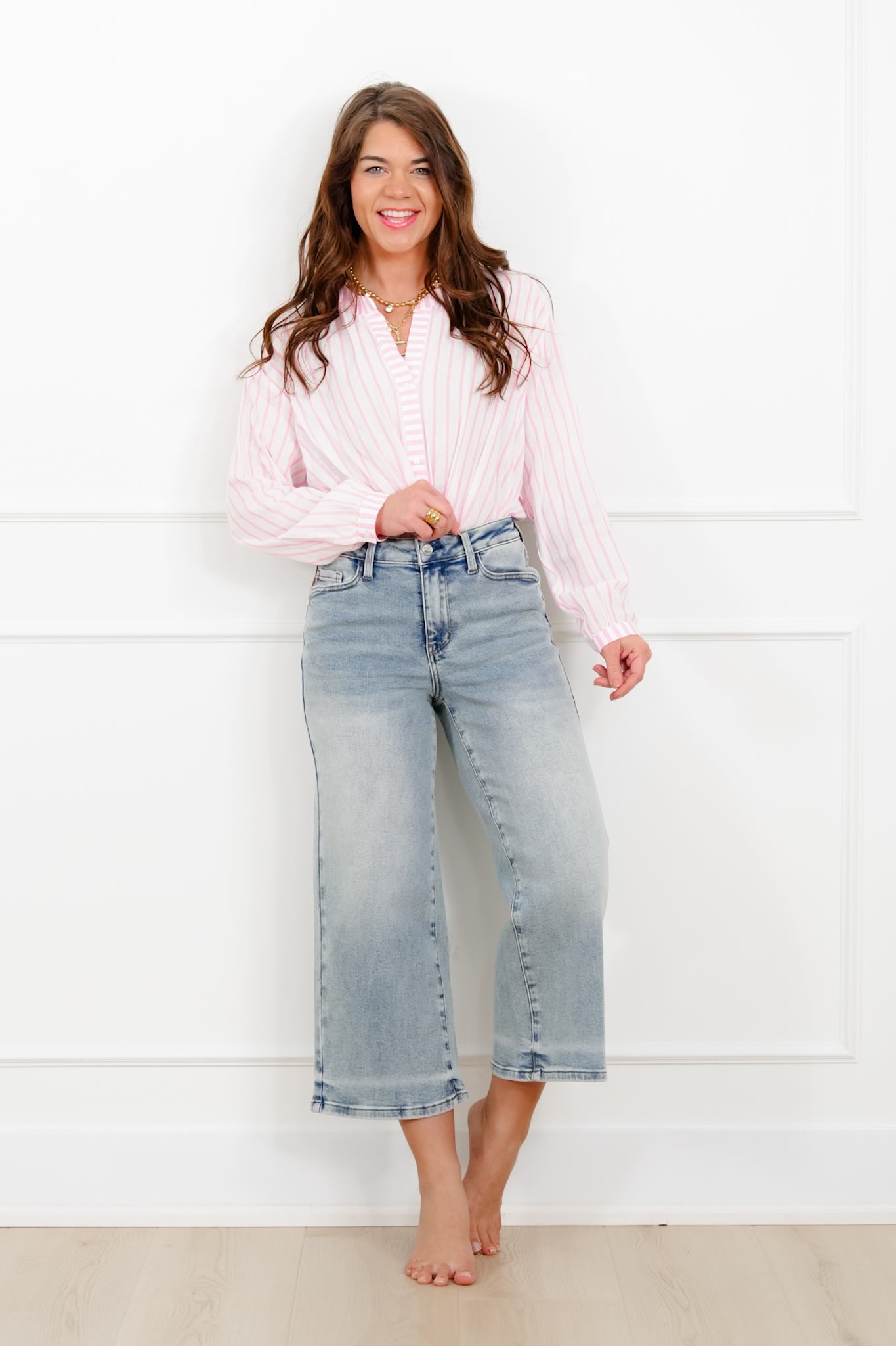 Judy Blue Mid Rise Medium Wash Cropped Wide Leg Jeans – Freckled Poppy