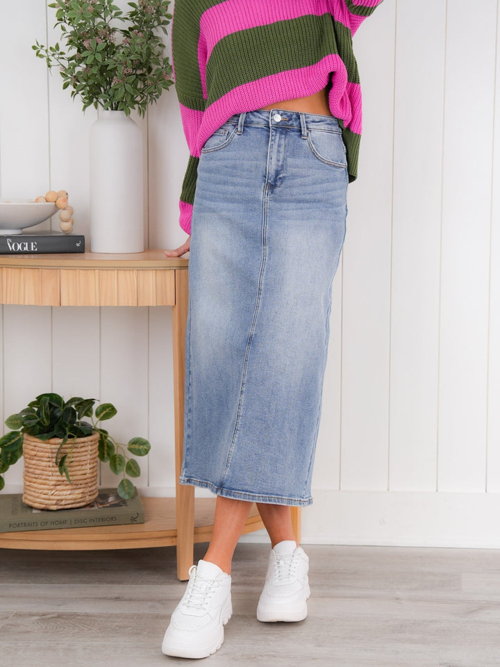 Risen Medium Wash Back Slit Long Skirt