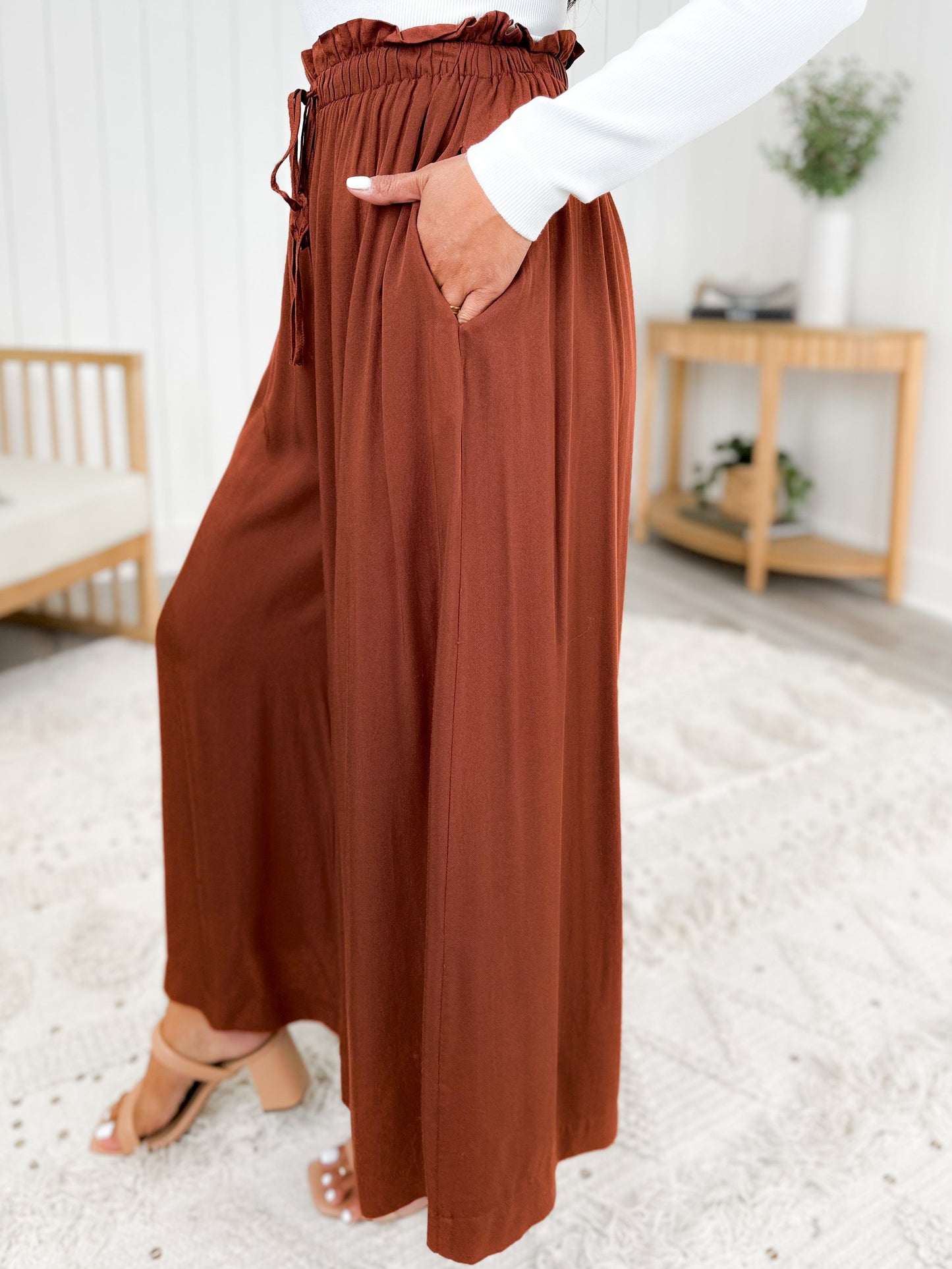 Elastic Waist Wide Leg Pants With Side Pockets (Multiple Colors)