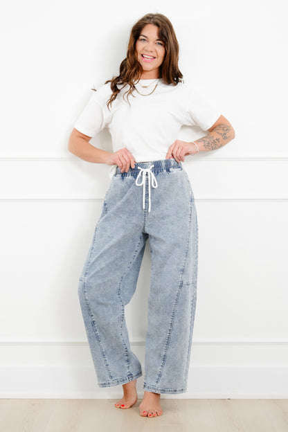 Risen Mid Rise Light Wash Elastic Waistband Barrel Jeans with Front Seam