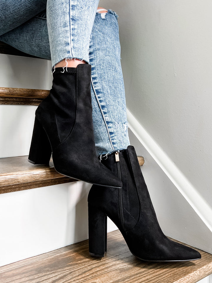 High Heel Pointed Toe Black Boots W/ Side Zipper