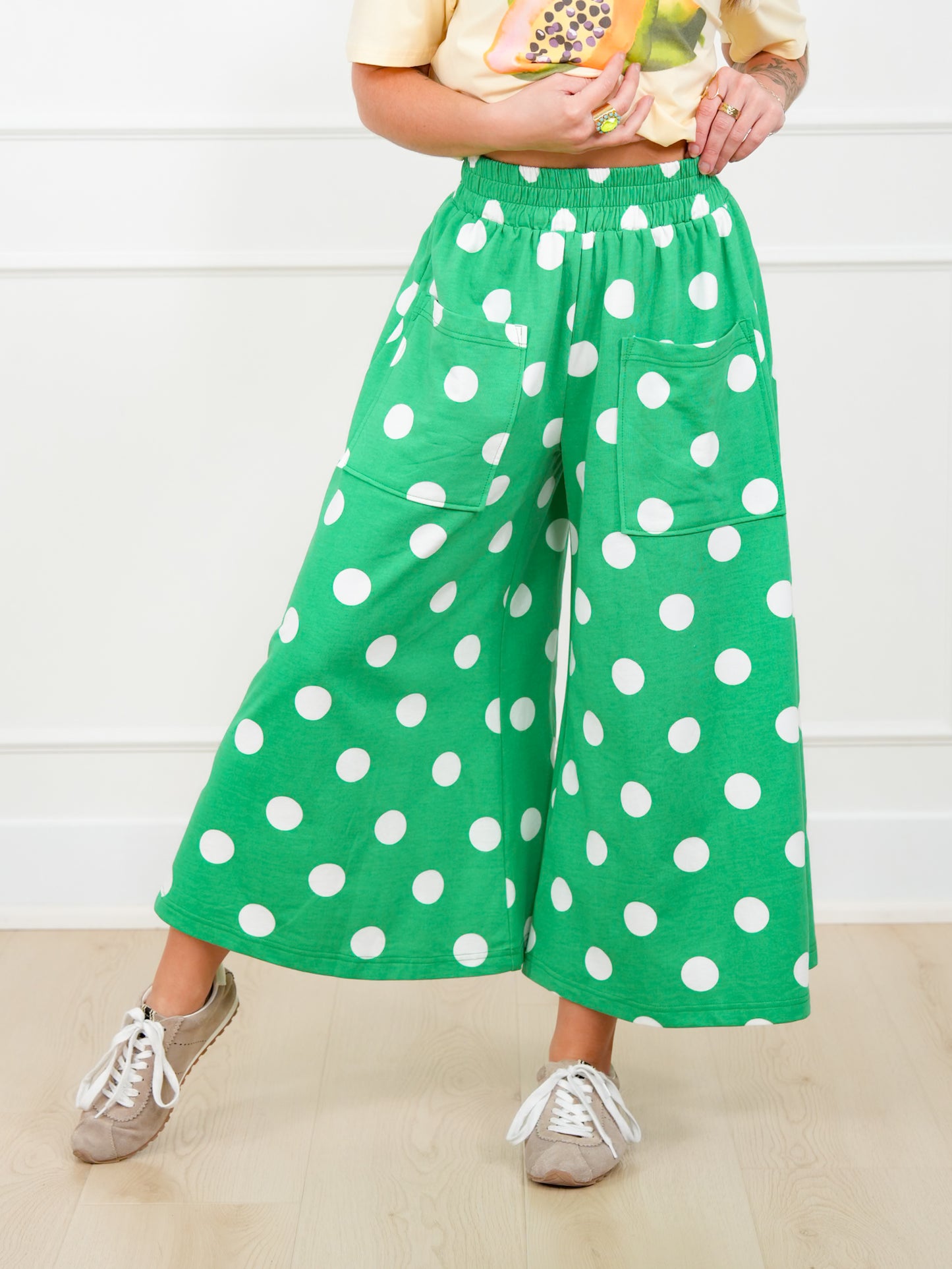 Plus/Reg Green Polka Dot Elastic Waist Wide Leg Pants
