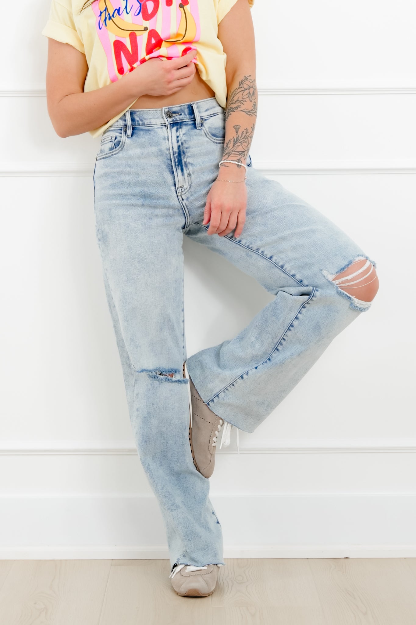 Hidden High Rise Light Wash Distressed Dad Jeans