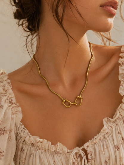 Gold Necklace with Double Link Clasp Centerpiece