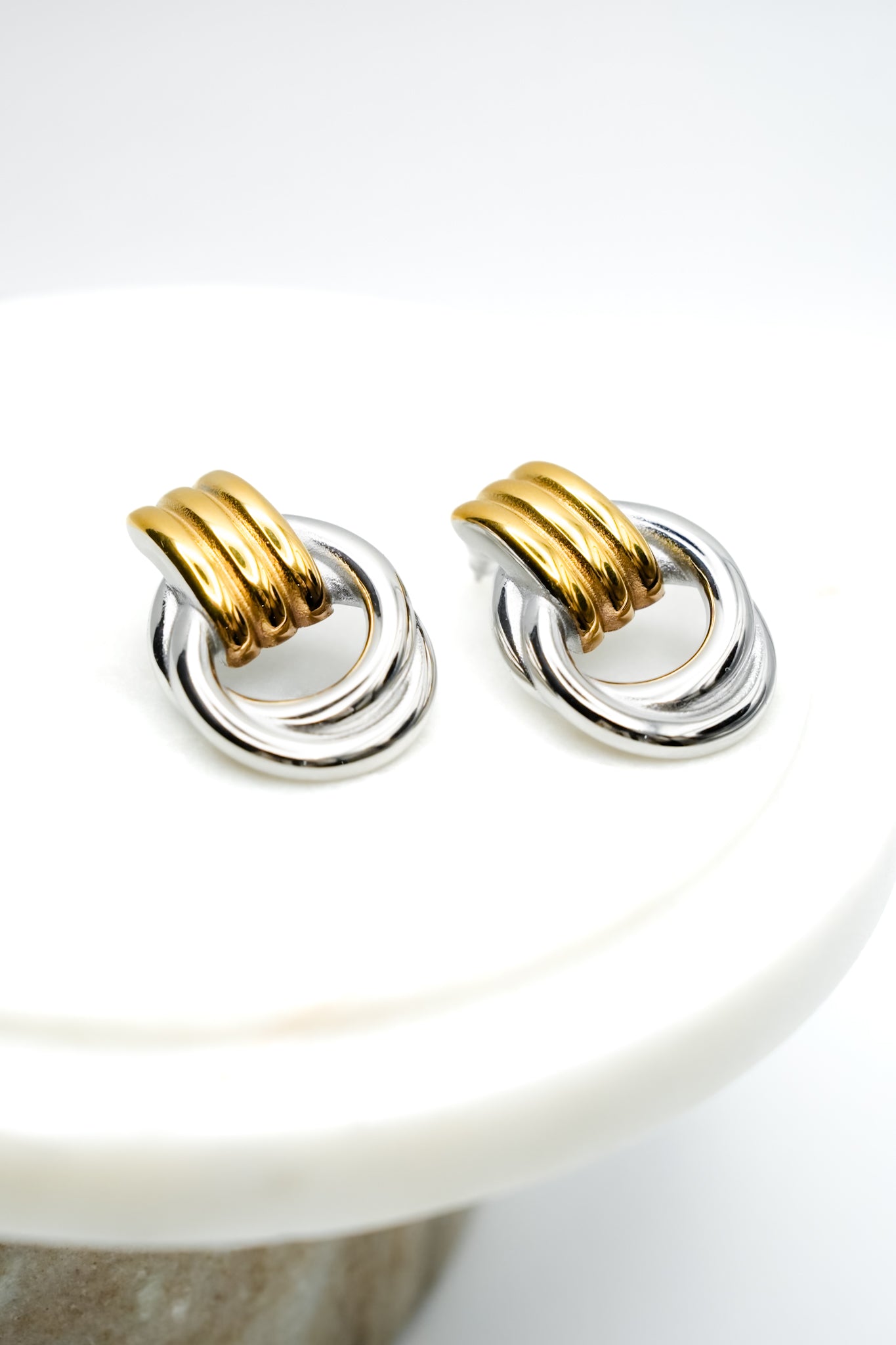 Treasure Jewels Vintage Mix Metals Stud