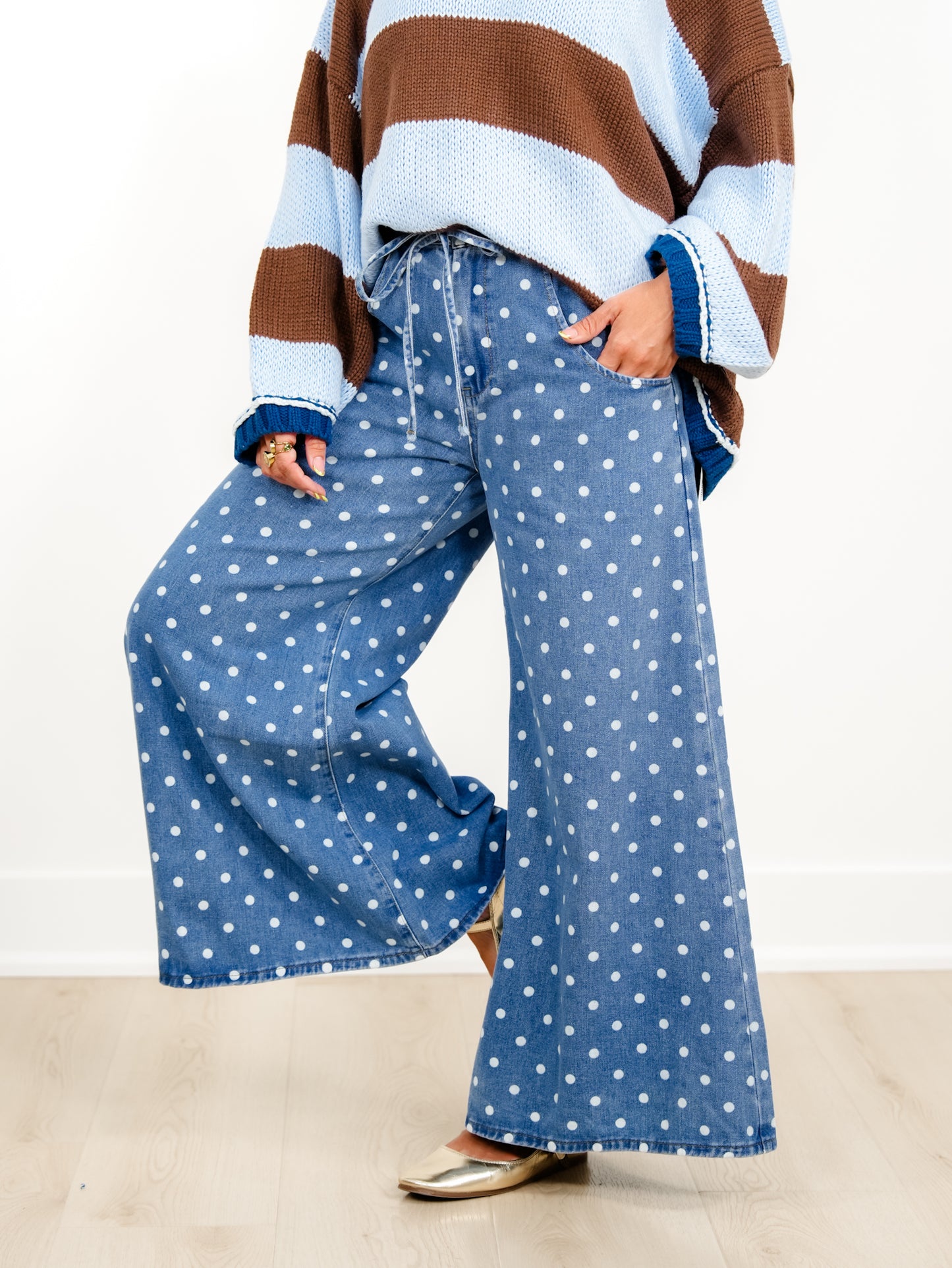 Plus/Reg Light Wash Polka Dot High Waist Wide Leg Pants