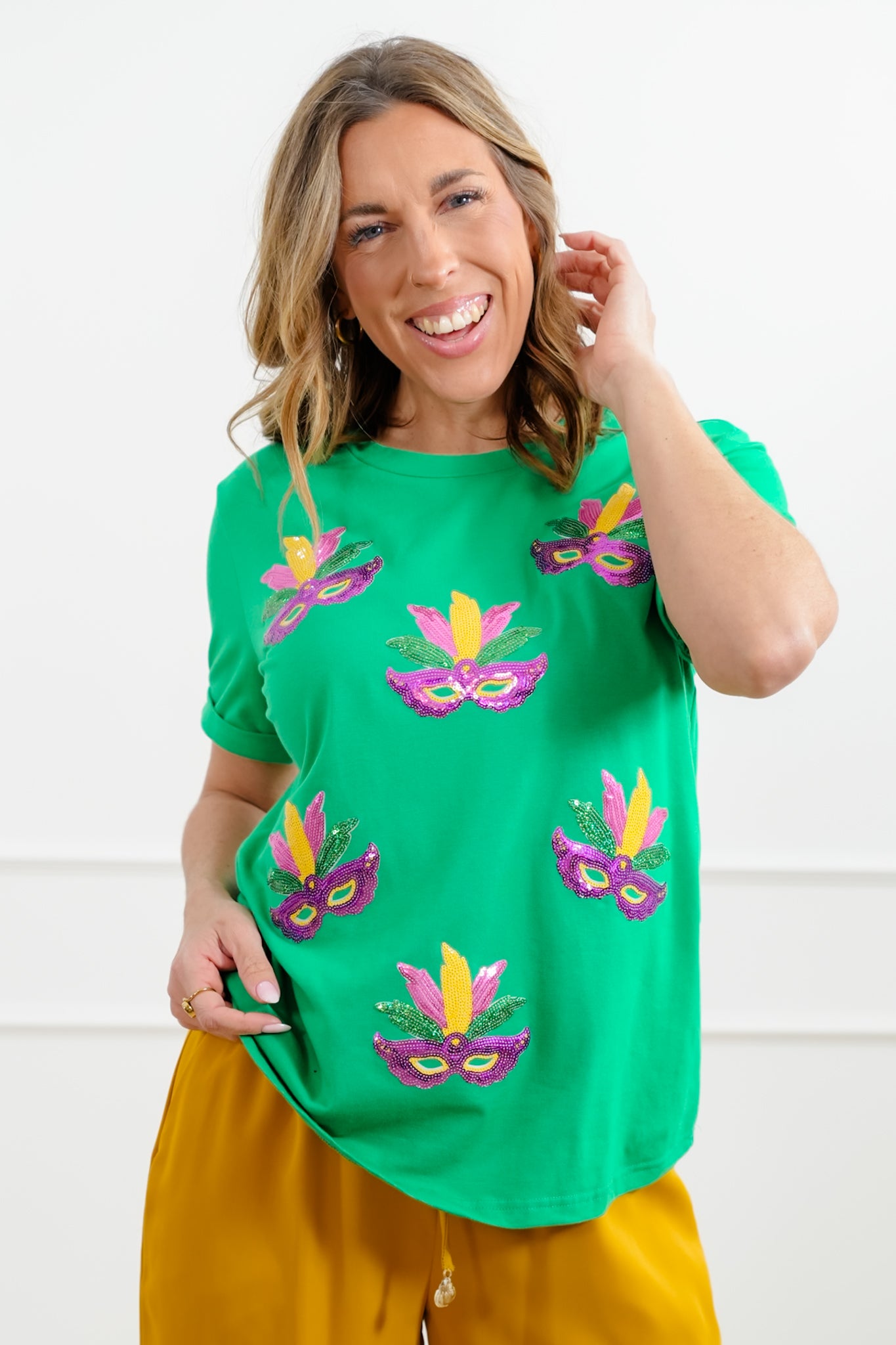 Plus/Reg Sequin Mardi Gras Mask Short Sleeve Tee