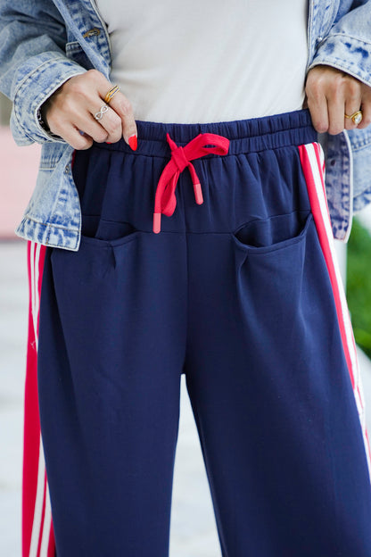Plus/Reg Elastic Waist Sweatpants with Stripe Detail