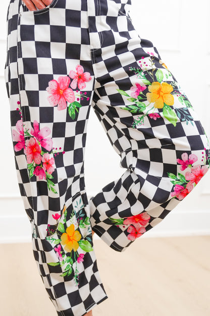 Plus/Reg Checkered and Floral High Waist Barrel Pants