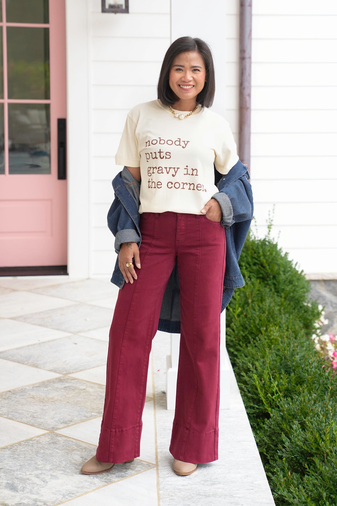 Plus/Reg Short Sleeve "Nobody Puts Gravy In The Corner" Graphic Tee