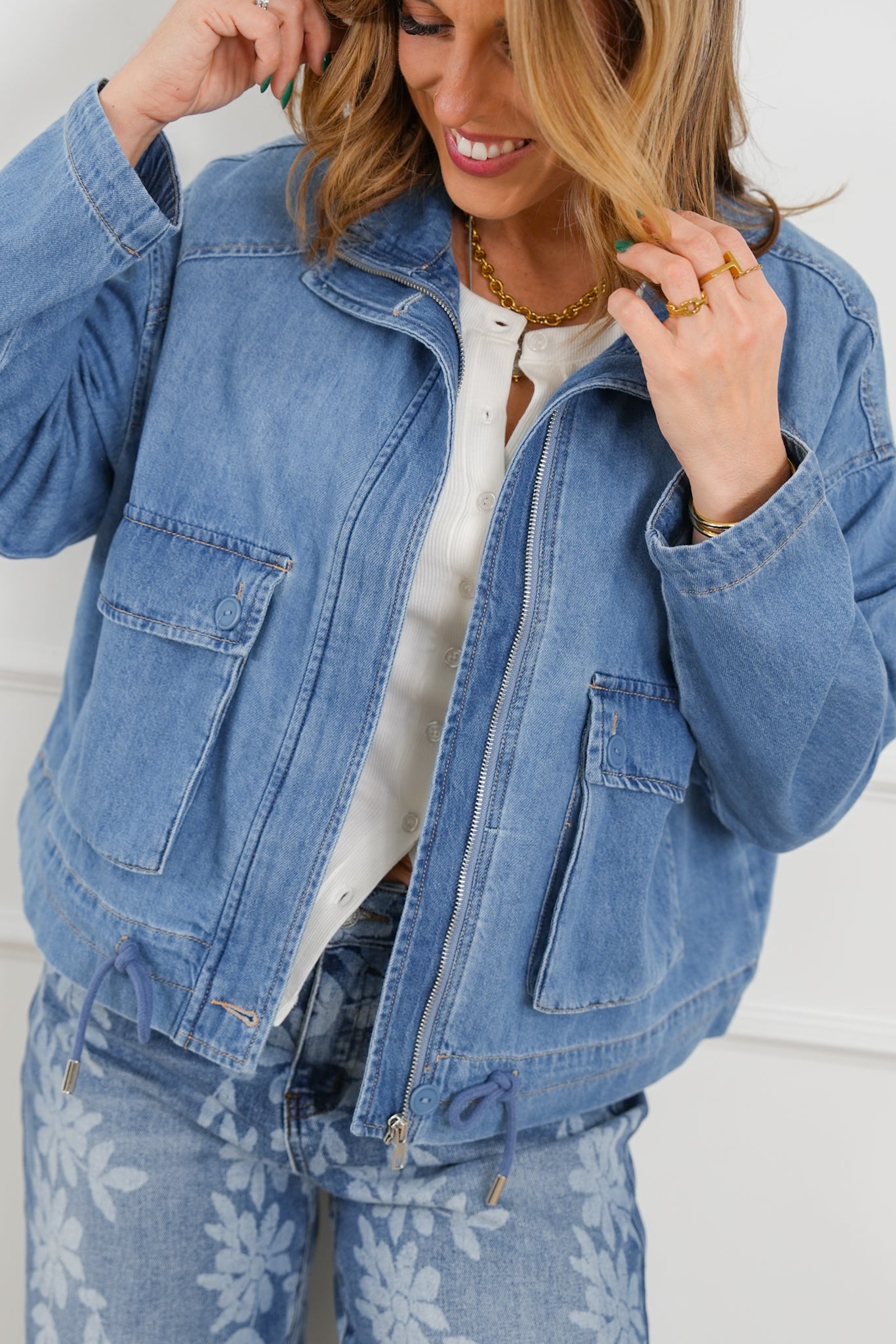 Plus/Reg Risen Medium Wash Long Sleeve Jacket with Cargo Pockets