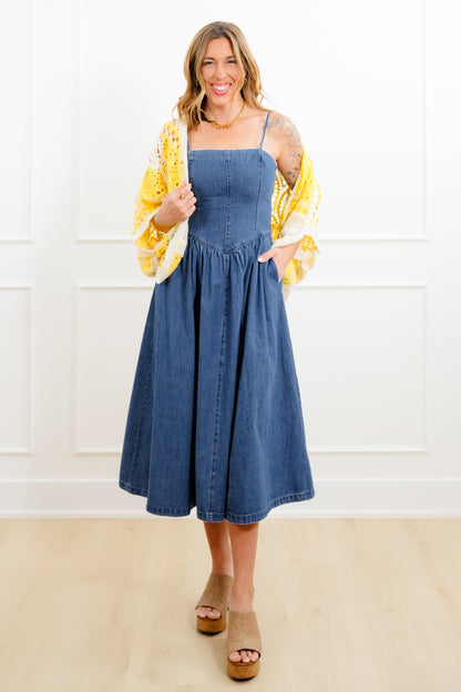 Medium Wash Sleeveless Midi Dress