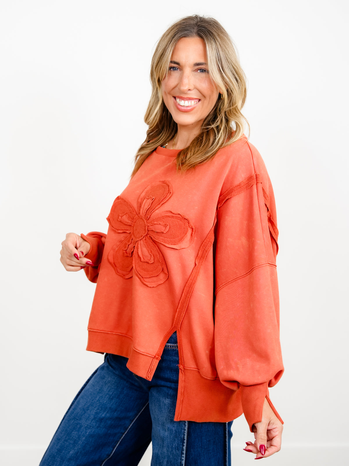 Plus/Reg Floral Applique Puff Sleeve Sweatshirt - Freckled Poppy