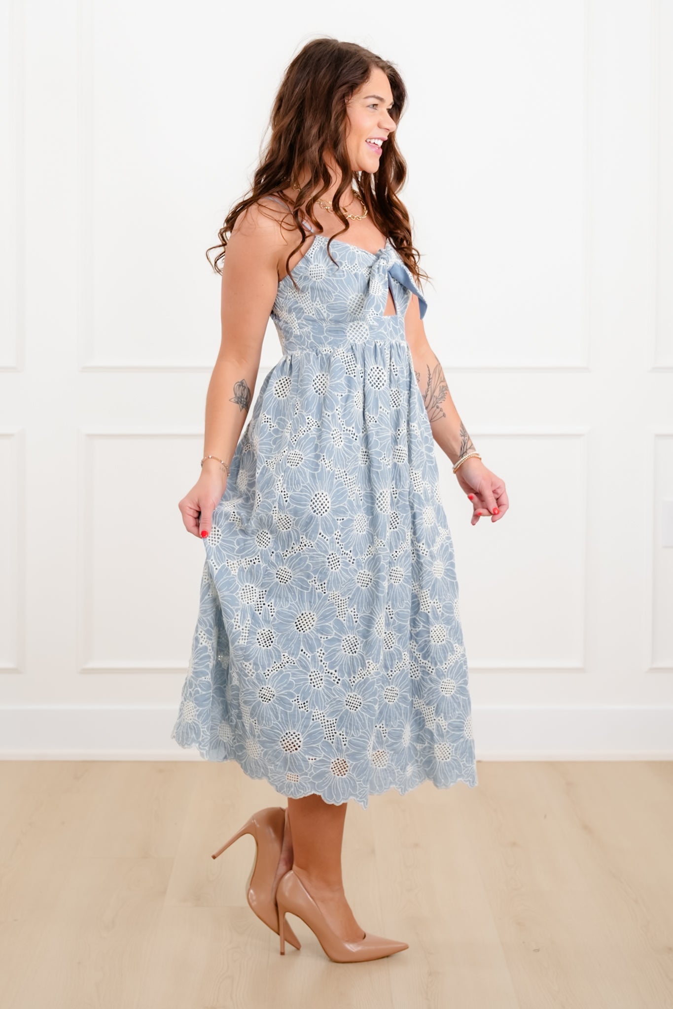 Floral Embroidered Sleeveless Midi Dress