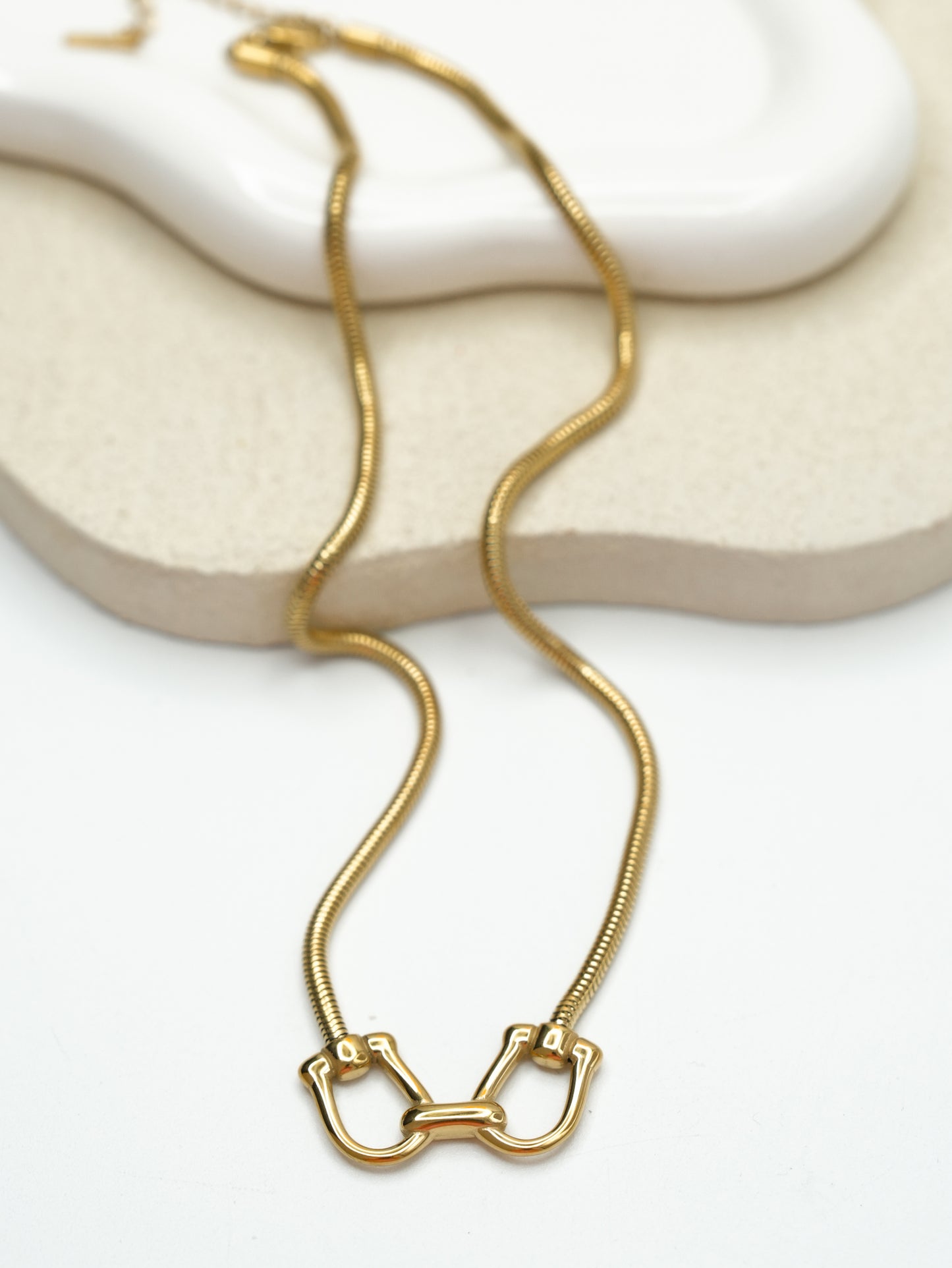 Gold Necklace with Double Link Clasp Centerpiece