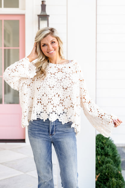 POL Crochet Knit Long Sleeve Top With Scallop Hem