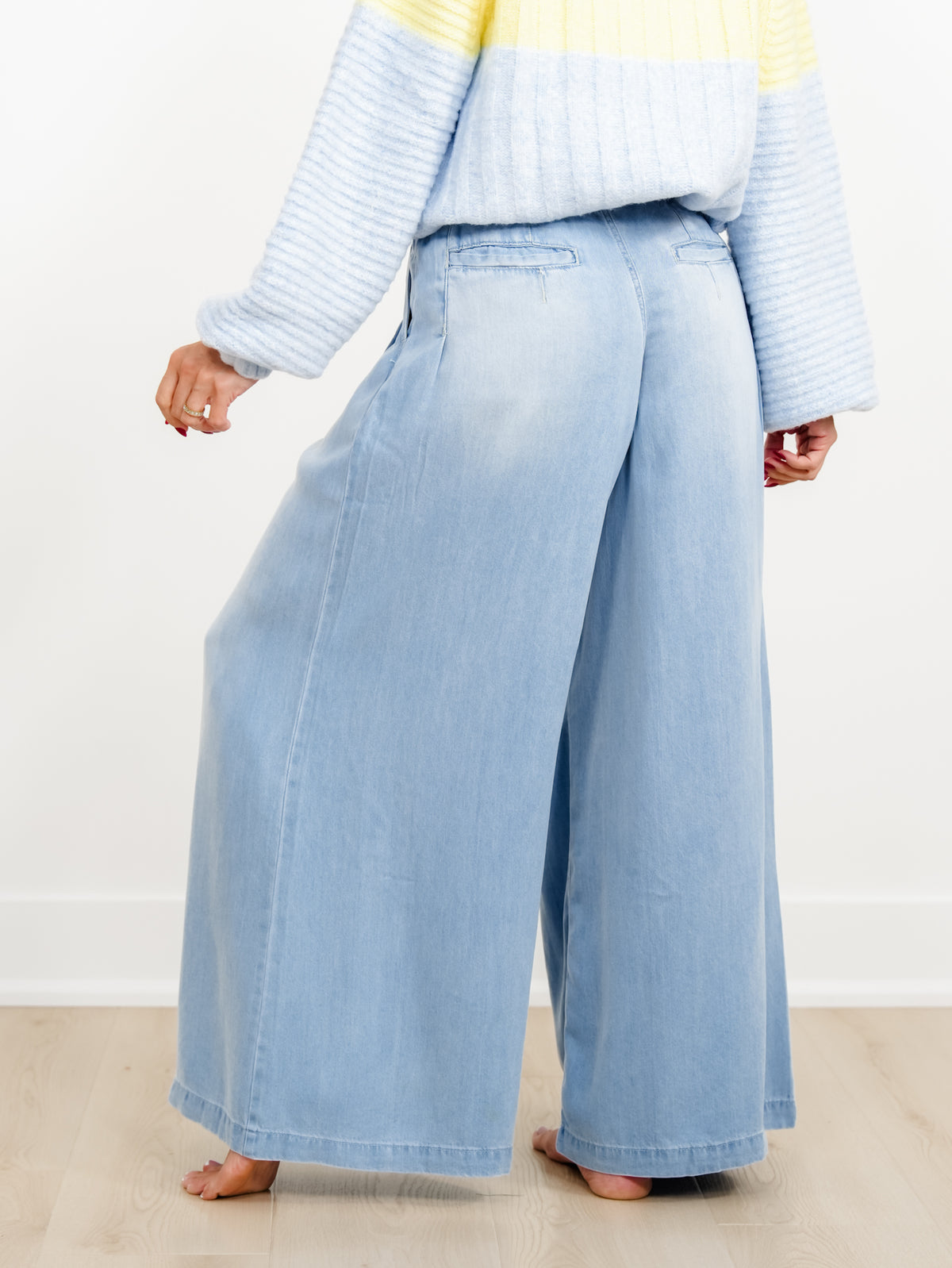 Light Wash Wide Leg Pleated Pants