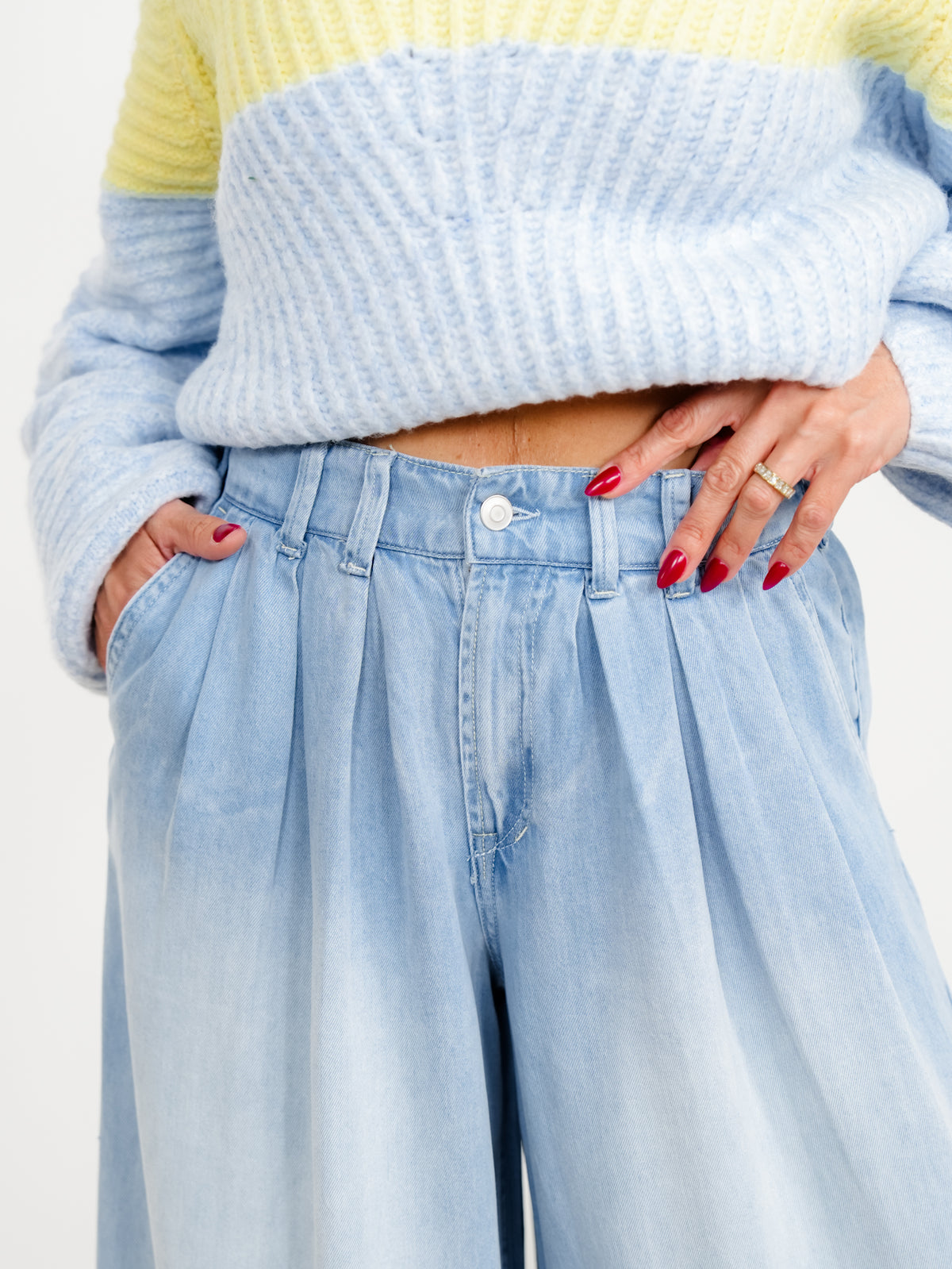 Light Wash Wide Leg Pleated Pants