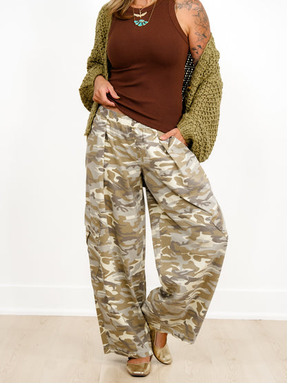 Camouflage Elastic Waist Cargo Pocket Pants