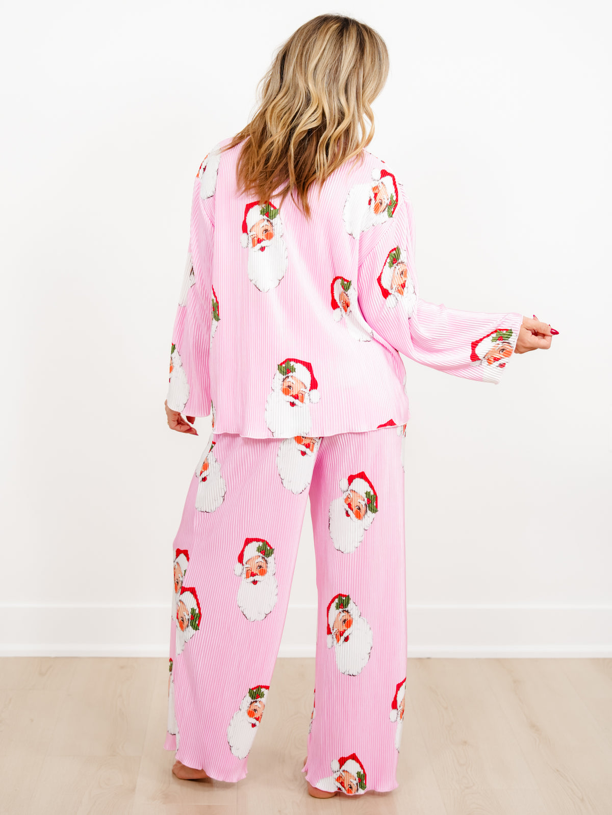 Santa Print Long Sleeve Top and Pants Lounge Set - Freckled Poppy