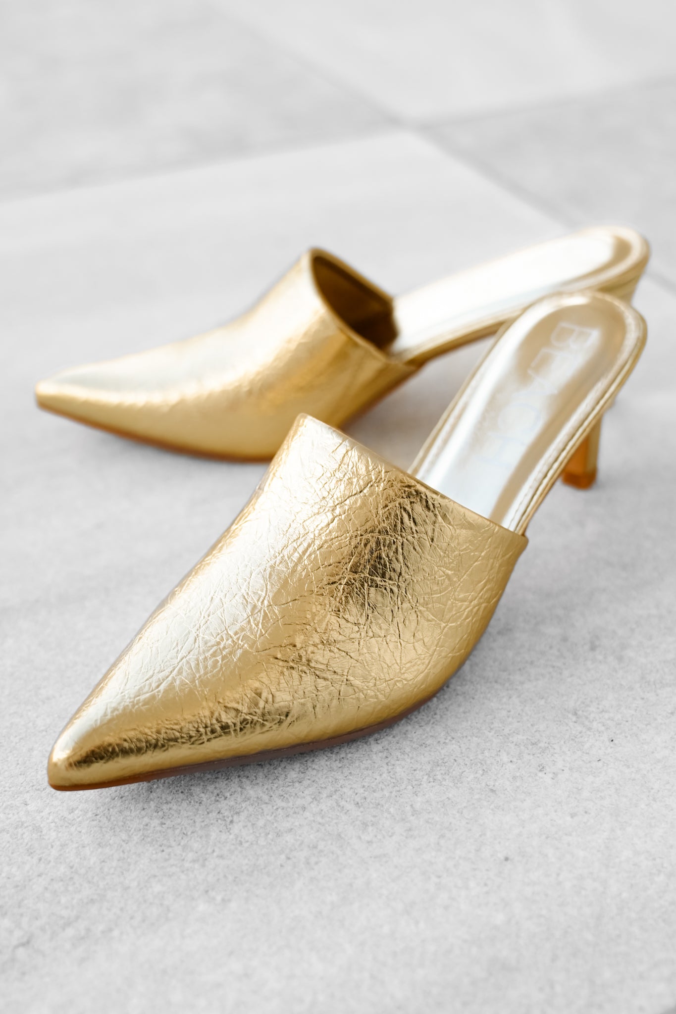 Textured Metallic Vegan Leather Pointed Toe Slip On Heel