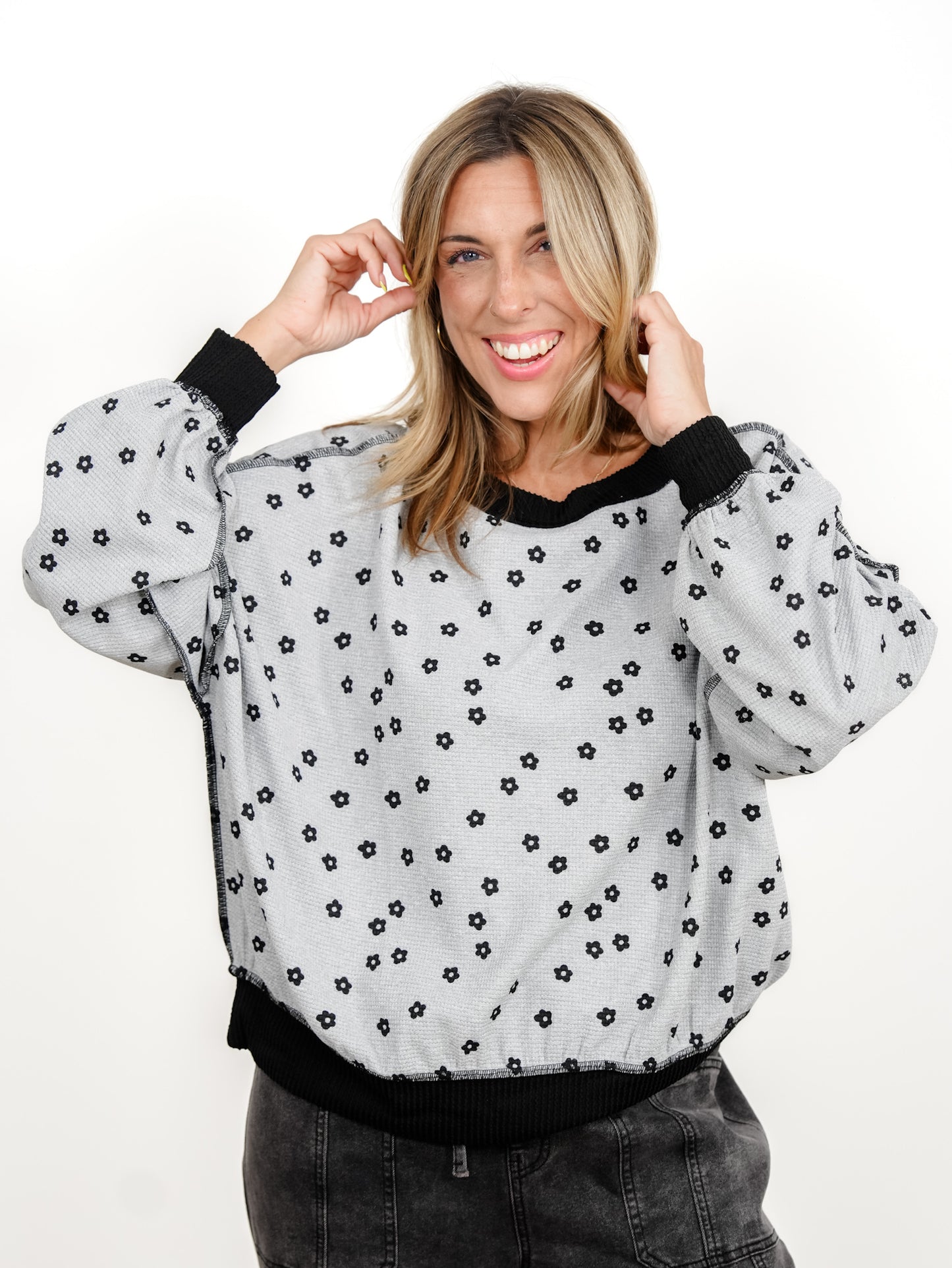 Plus/Reg Floral Color Block Waffle Knit Sweatshirt