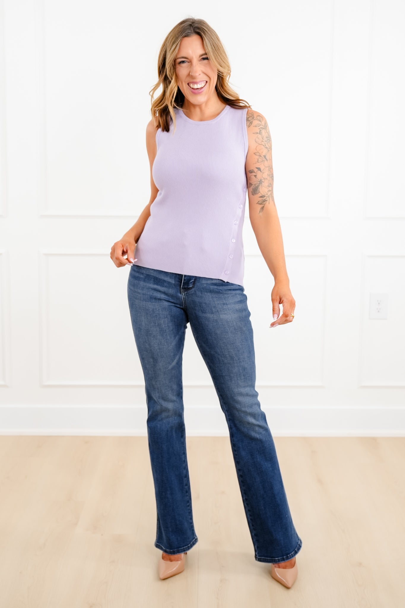 Ribbed Sleeveless Tank Top with Button Accent