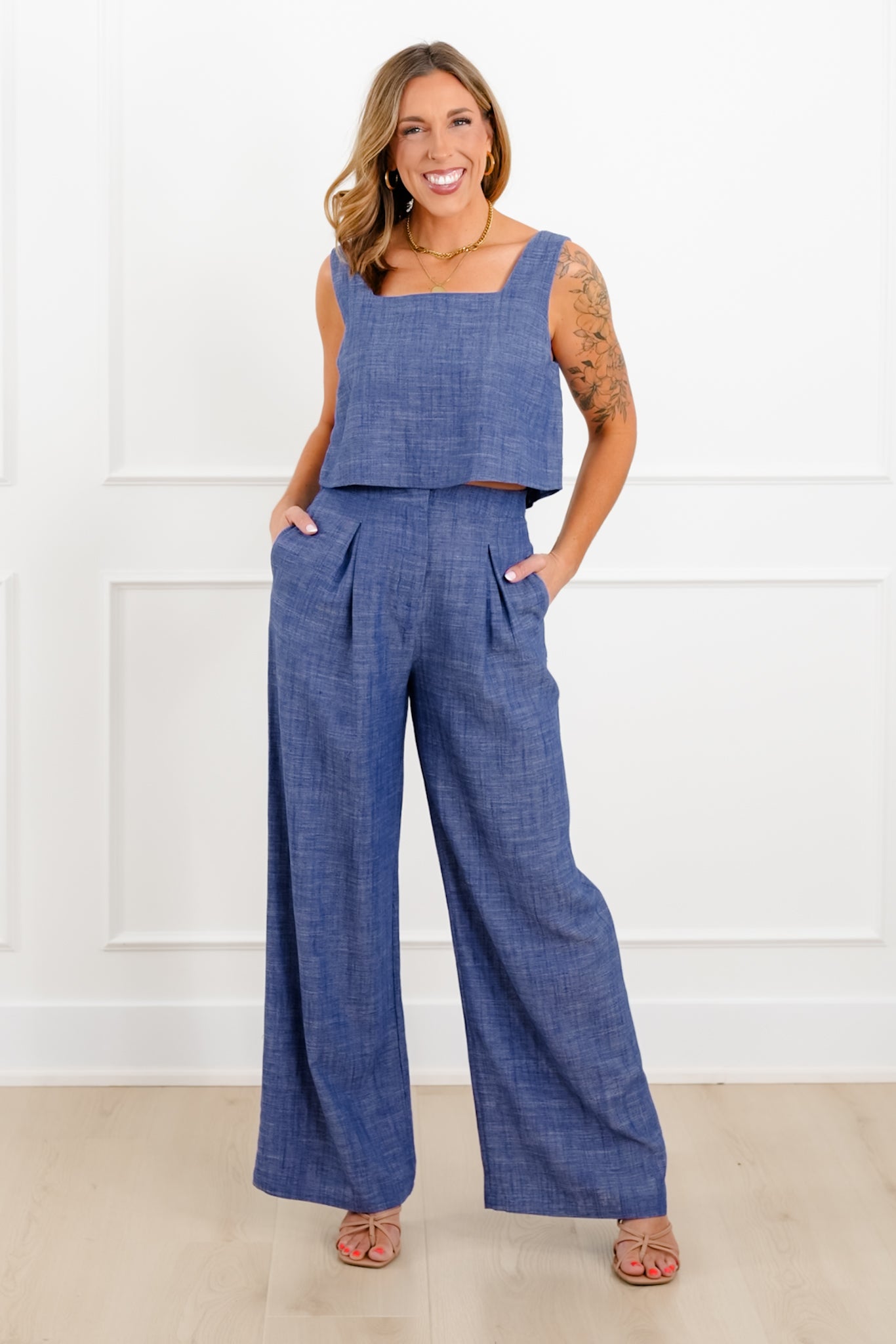 Sleeveless Square Neck Top And Pleated Pants Set