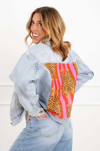 Medium Wash Long Sleeve Button Down Jacket with Patch Tiger Print