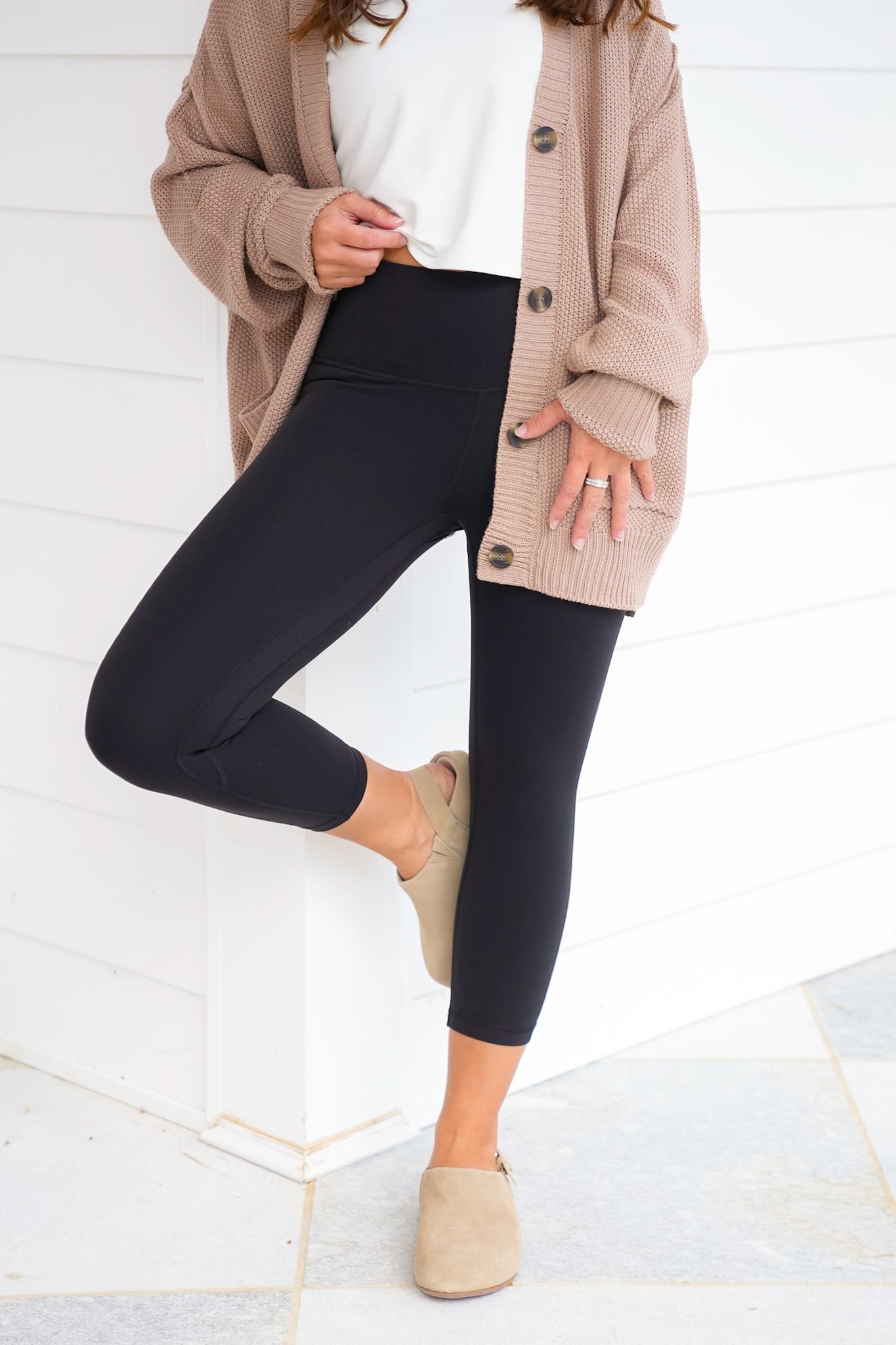 Plus/Reg Solid High Waist Capri Leggings