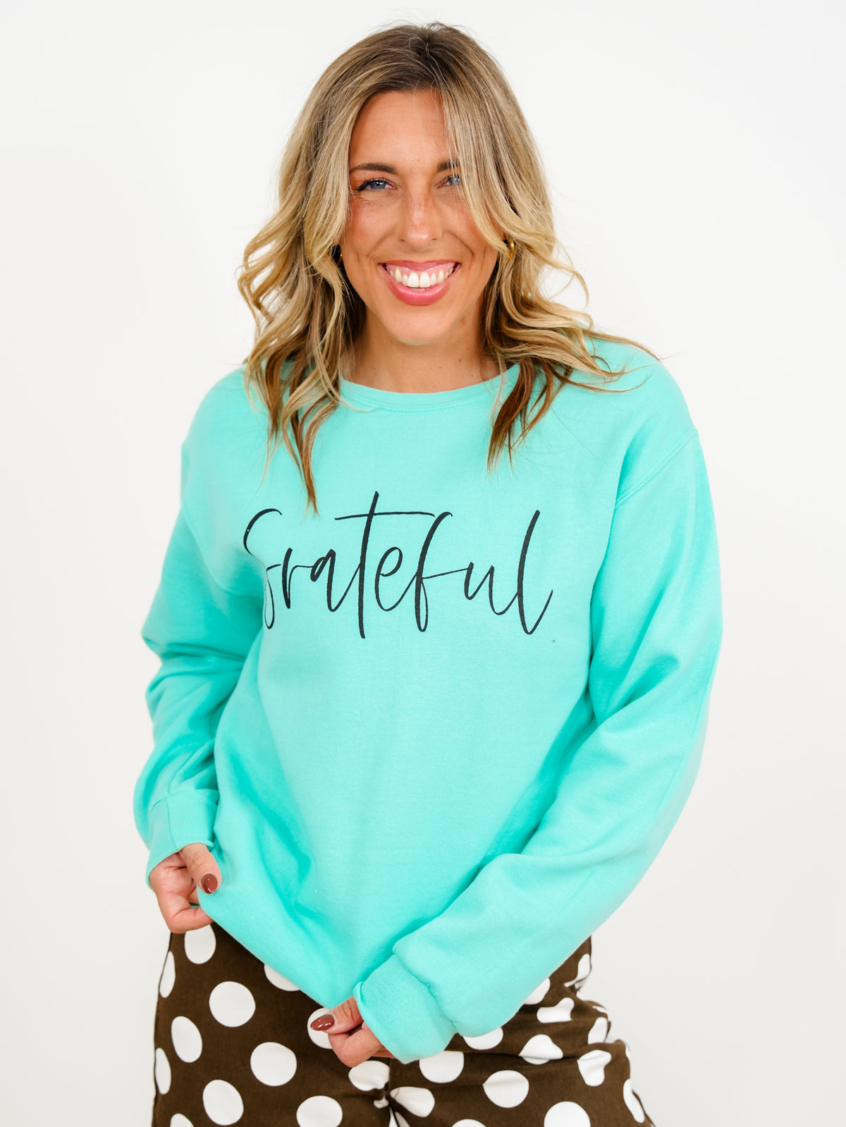 Plus/Reg Long Sleeve "Grateful" Graphic Sweatshirt
