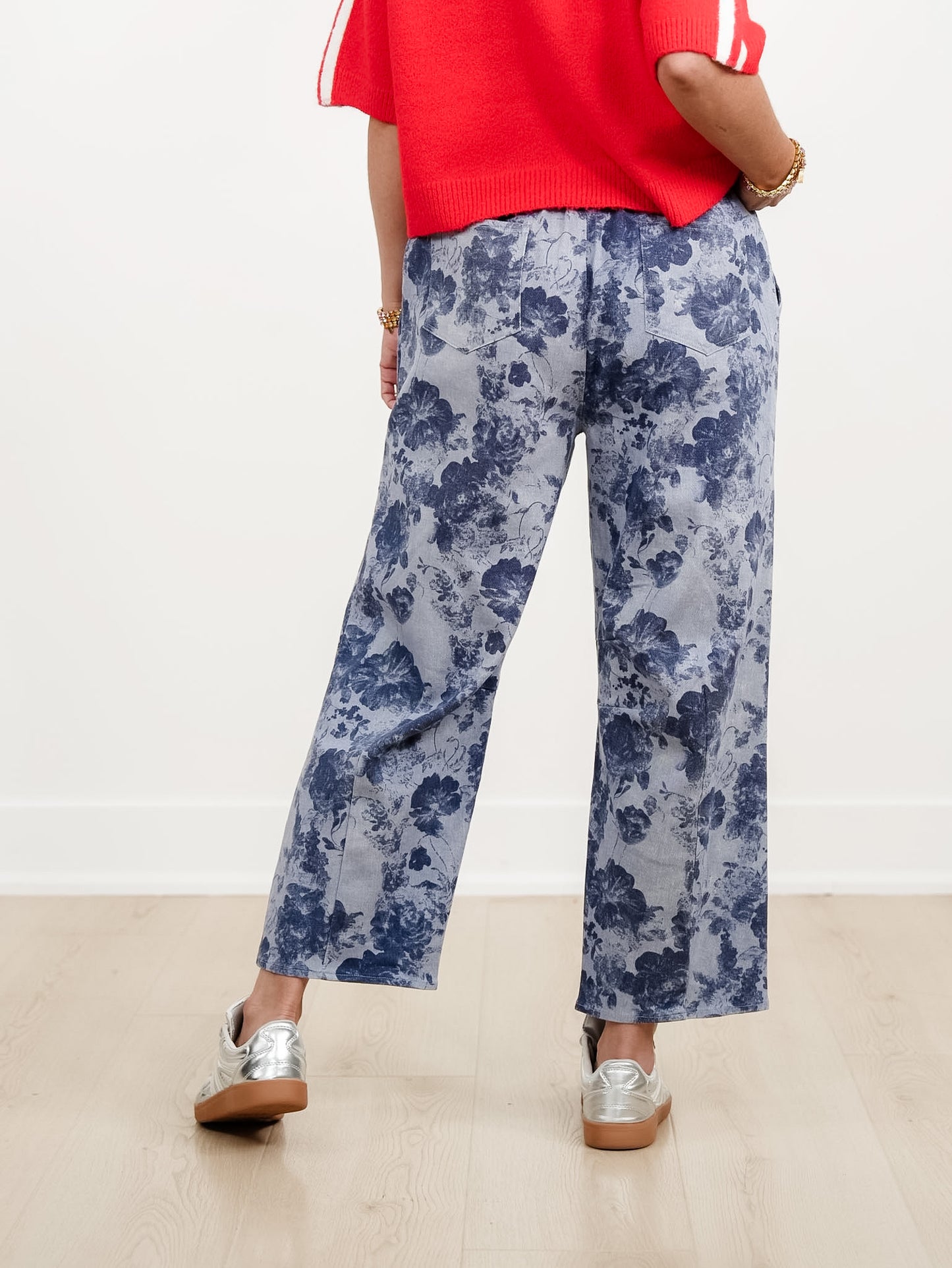 Floral Print Elastic Waist Barrel Pants
