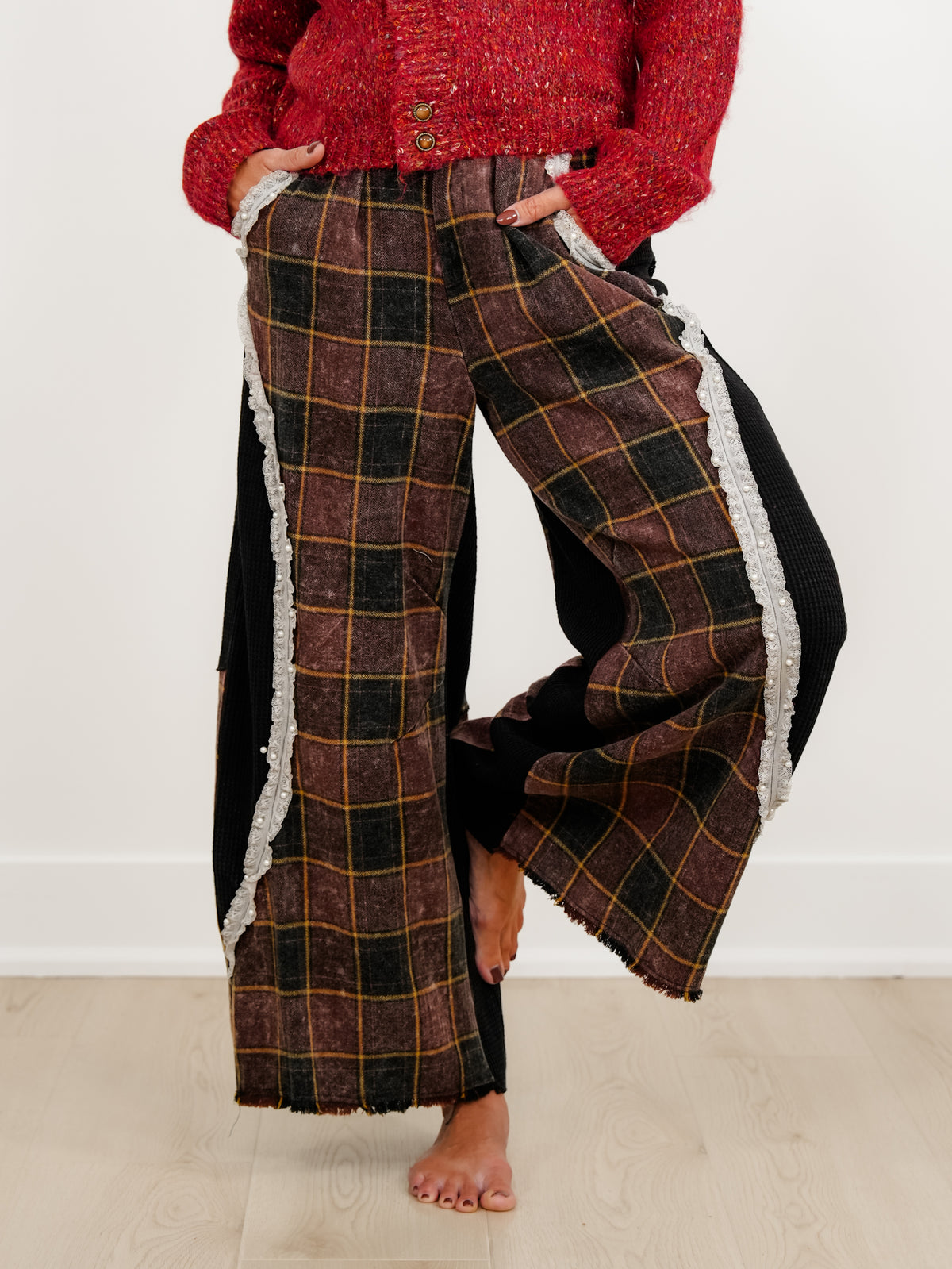 POL Checkered Elastic Waist Pants with Thermal Contrast