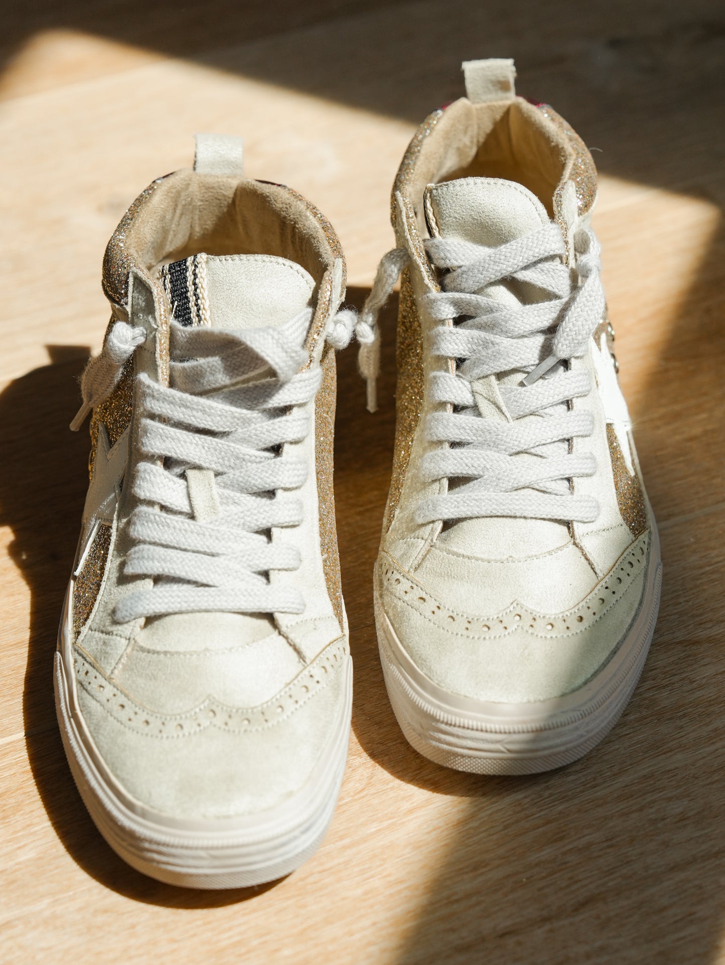 Shu Shop Gold Glitter with White Star Detail Hi-Top Sneakers - Freckled Poppy
