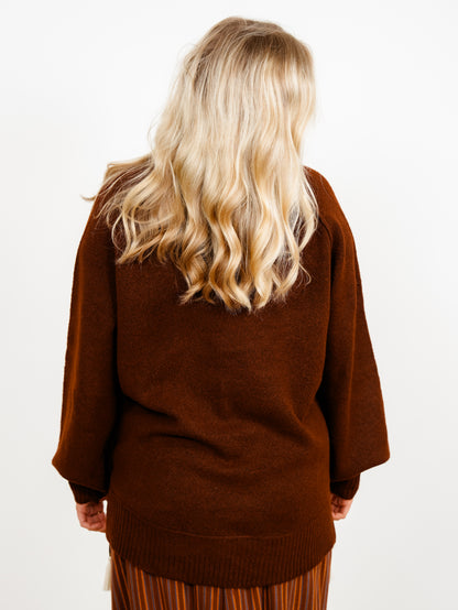 Long Sleeve V-Neck Solid Knit Sweater - Freckled Poppy