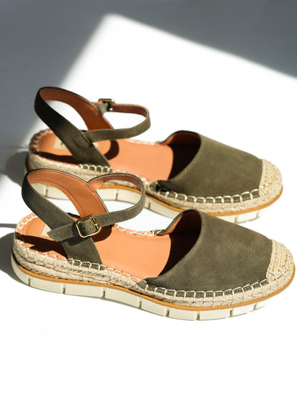 MIA Closed Toe Sandal with Adjustable Strap - Freckled Poppy