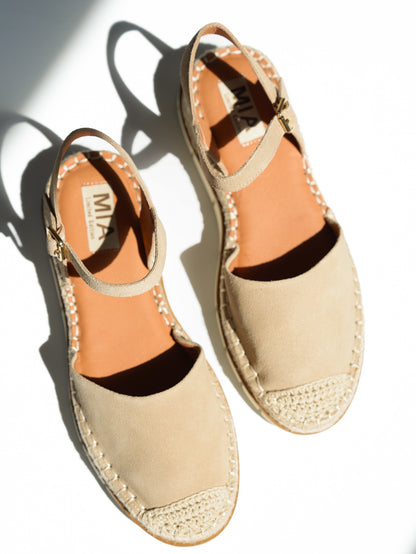 MIA Closed Toe Sandal with Adjustable Strap - Freckled Poppy