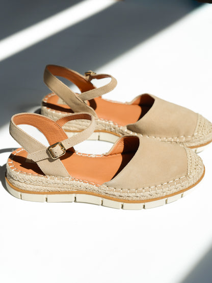 MIA Closed Toe Sandal with Adjustable Strap - Freckled Poppy