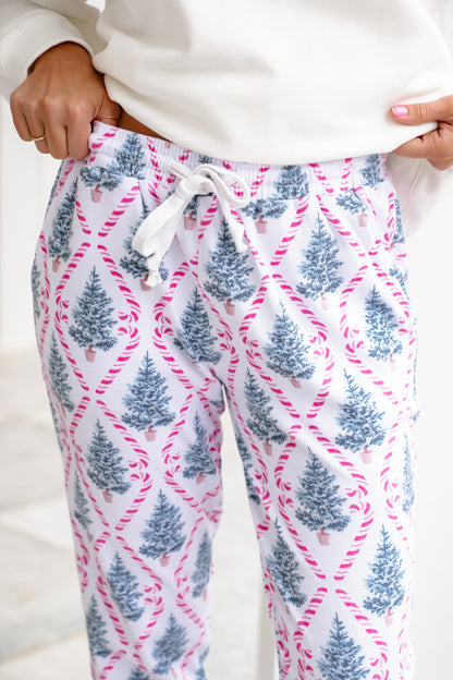 Plus/Reg Candy Cane Lane Print Elastic Waist Joggers